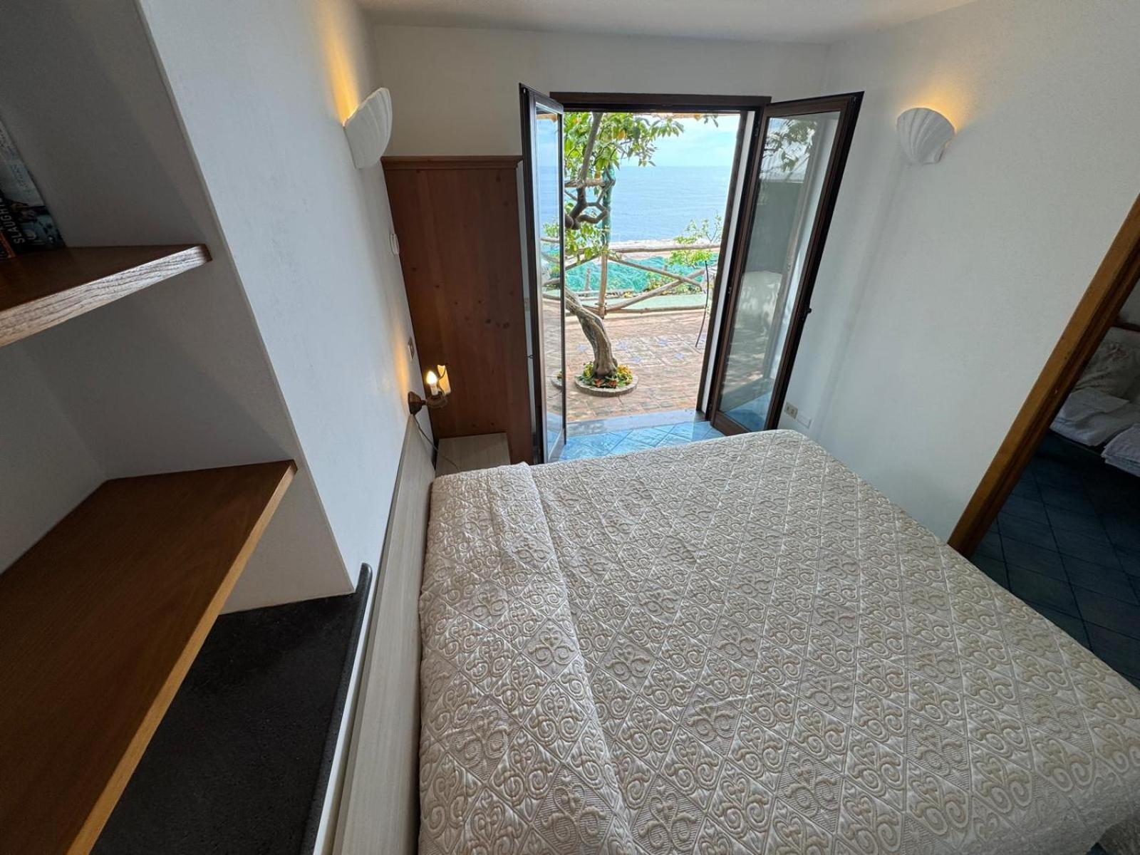 Emotion Apartment Praiano Exterior photo