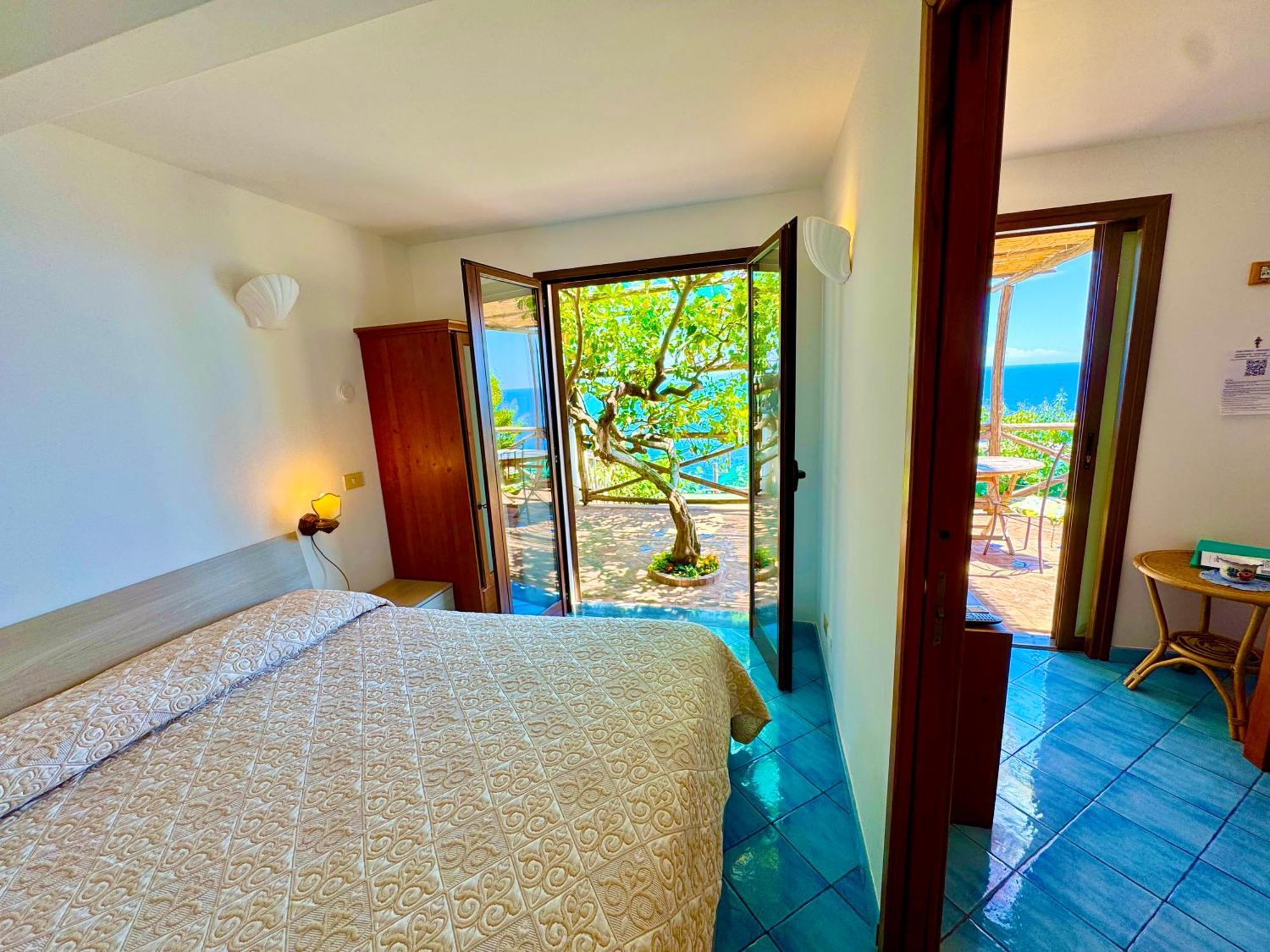 Emotion Apartment Praiano Exterior photo
